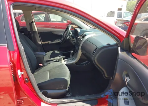 2010 Toyota Corolla S из США, поврежденный, VIN 2T1BU4EE9AC326024